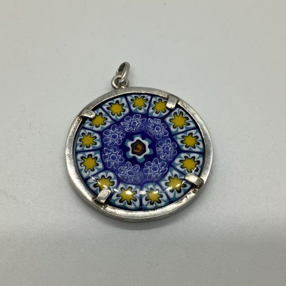 Venetian Glass Pendant - Picture 2 of 4